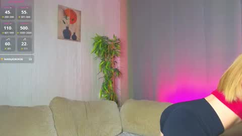 Snapshot of darslycat chatting on 03.10.26 DarslyCat online show from 03.10.26