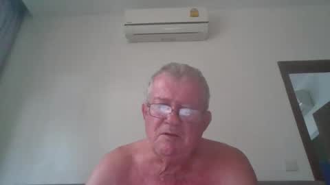 Snapshot of darwincock chatting on 03.20.26 darwincock online show from 03.20.26