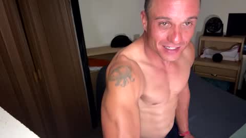 Snapshot of dave875126 chatting on 05.15.26 dave875126 online show from 05.15.26