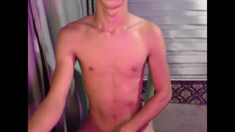 Snapshot of dave_twinkxx chatting on 12.16.25 Eloy online show from 12.16.25