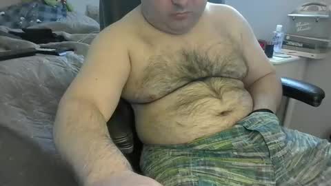 Snapshot of daveishorny1988 chatting on 12.17.25 daveishorny1988 online show from 12.17.25