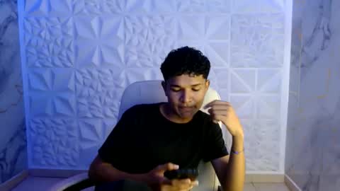 Snapshot of davexxx_ chatting on 06.11.26 Dave online show from 06.11.26