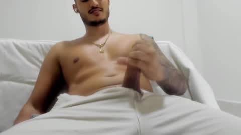 Snapshot of david__ox chatting on 12.13.24 david__ox online show from 12.13.24