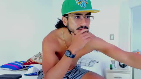 Hey im David that loves to explore and speak their fantasies. Very open talktative and nice. Feel free to chat with me online show from 12.17.25