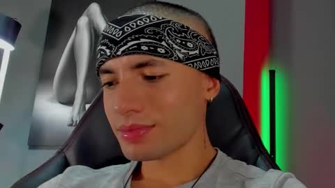 David Jons online show from 11.08.25