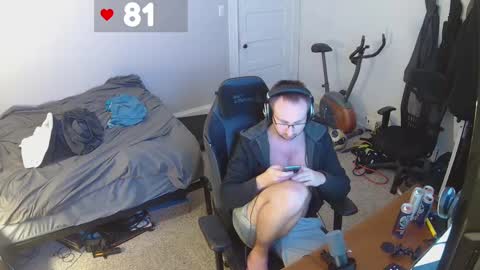 Snapshot of david_novabear chatting on 12.07.24 David online show from 12.07.24