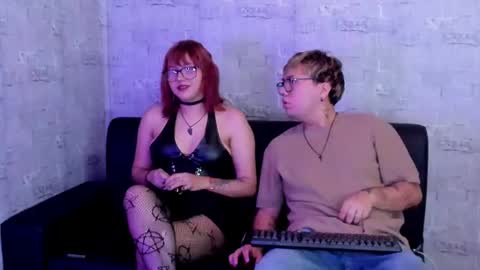 Snapshot of david_violet chatting on 01.15.25 david_violet online show from 01.15.25