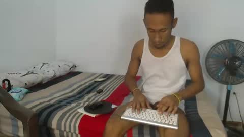 Snapshot of davidberrocal chatting on 06.27.26 DavidSexxx777 online show from 06.27.26