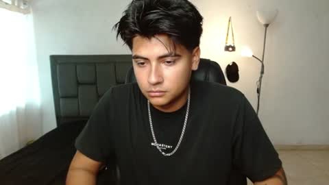 Snapshot of davidbless chatting on 06.25.26 David Bless online show from 06.25.26
