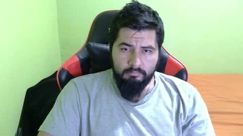 Snapshot of daviddelz chatting on 12.03.25 David online show from 12.03.25