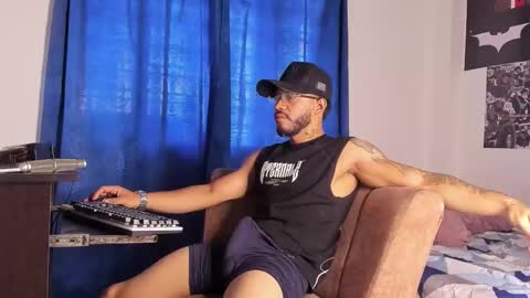 Snapshot of davide_daniels chatting on 01.19.26 Davide online show from 01.19.26