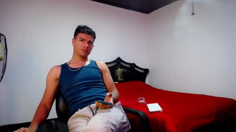 Snapshot of davidkaloc chatting on 01.02.25 David online show from 01.02.25