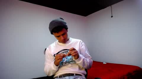 Snapshot of davidkaloc chatting on 01.06.25 David online show from 01.06.25