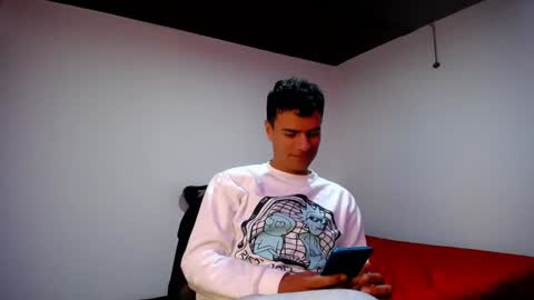 Snapshot of davidkaloc chatting on 01.08.25 David online show from 01.08.25