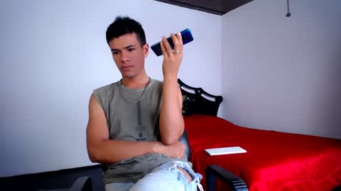 Snapshot of davidkaloc chatting on 01.10.25 David online show from 01.10.25