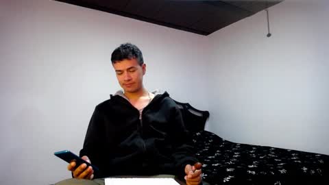 Snapshot of davidkaloc chatting on 01.26.25 David online show from 01.26.25