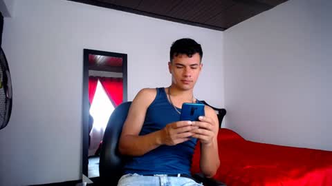 Snapshot of davidkaloc chatting on 02.08.25 David online show from 02.08.25