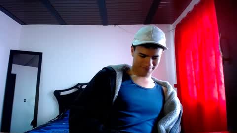 Snapshot of davidkaloc chatting on 02.21.25 David online show from 02.21.25