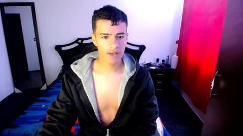 Snapshot of davidkaloc chatting on 02.25.25 David online show from 02.25.25