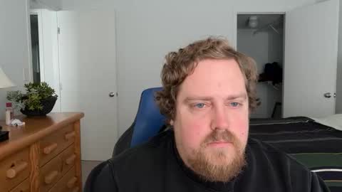 Snapshot of davidmdrake chatting on 03.02.26 davidmdrake online show from 03.02.26