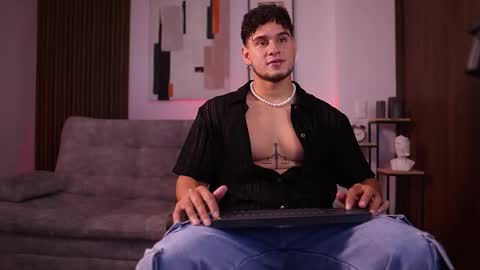 Davies brown    schedule 12pm to 5pm col time online show from 12.15.25