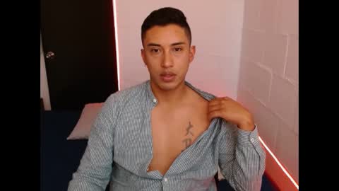 Snapshot of davixx258 chatting on 02.03.25 DS online show from 02.03.25