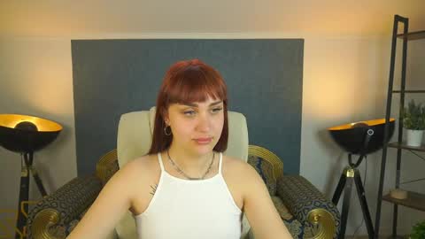 Snapshot of dawngwin chatting on 05.02.26 DawnGwin Sasha online show from 05.02.26