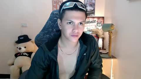 Snapshot of dax_x chatting on 01.01.25 JC LOVER BOY online show from 01.01.25