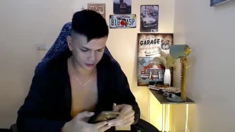 Snapshot of dax_x chatting on 01.04.25 JC LOVER BOY online show from 01.04.25
