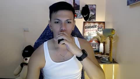 Snapshot of dax_x chatting on 01.11.25 JC LOVER BOY online show from 01.11.25