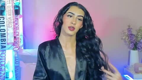 Snapshot of dayanahill2 chatting on 05.23.26 Dayana Hill online show from 05.23.26
