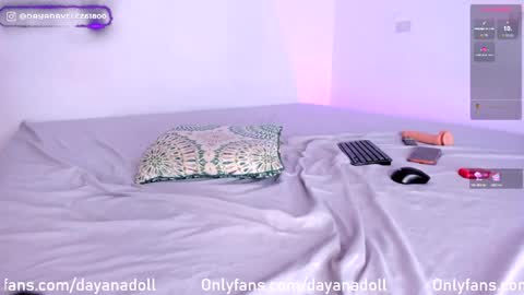 Snapshot of dayanavelez chatting on 05.27.26 Dayana online show from 05.27.26
