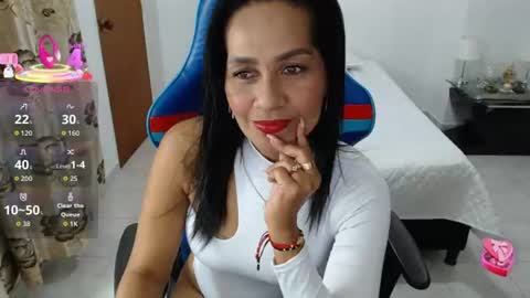 Snapshot of dayanna_11 chatting on 07.15.26 DAYANNA online show from 07.15.26