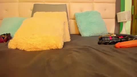 Snapshot of dayannabronx chatting on 09.15.25 DayannaBronx online show from 09.15.25