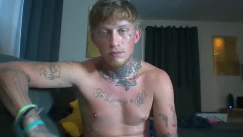 Snapshot of daytonadalton chatting on 11.15.25 Daytona Dalton online show from 11.15.25