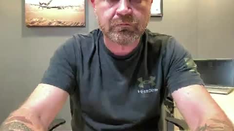 Snapshot of daytonhotwife chatting on 07.28.26 bidl44256 online show from 07.28.26
