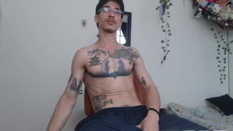 Snapshot of dazzayyy chatting on 05.23.26 dazzayy online show from 05.23.26