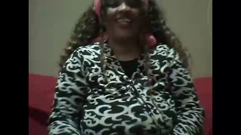 Snapshot of ddboobsnipples chatting on 05.17.26 ddboobsnipples online show from 05.17.26