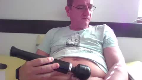 Play with me while I watch you german handsome squirtlover love small girls small tits big clit cut c2c shaved online show from 04.08.26