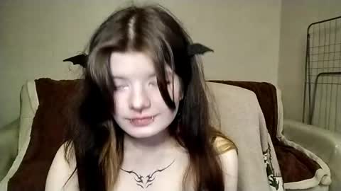 Snapshot of deannemillener chatting on 05.08.26 Camille online show from 05.08.26