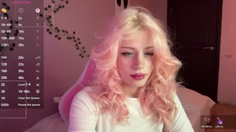 Snapshot of deannmagnie chatting on 05.26.26 Maggie online show from 05.26.26