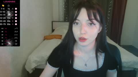 dear_helga online show from 12.08.24