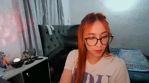 Snapshot of dear_juliet chatting on 04.28.26 Juliet online show from 04.28.26