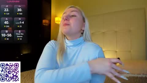 Debbie Mon Tue Fri Sun Sat GMT 3 1000am - 0400pm  online show from 03.19.26