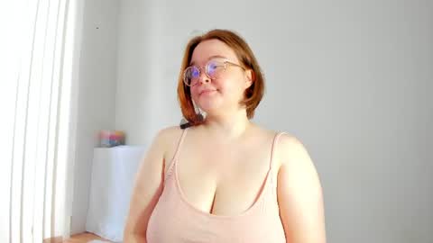 Snapshot of debbiewood chatting on 07.10.26 DeboraDebbieDee online show from 07.10.26