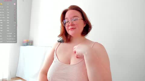 Snapshot of debbiewood chatting on 07.24.26 DeboraDebbieDee online show from 07.24.26
