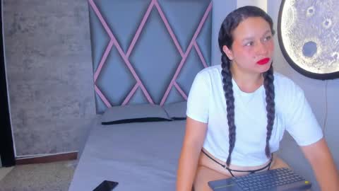 Snapshot of deboraydark chatting on 05.12.26 deboraydark online show from 05.12.26