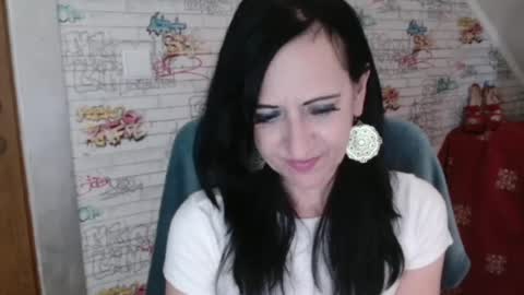 Snapshot of debramilf chatting on 06.25.26 DebraMilf online show from 06.25.26