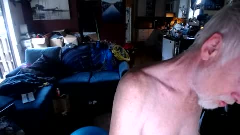 Snapshot of decarabas22 chatting on 06.14.26 decarabas22 online show from 06.14.26
