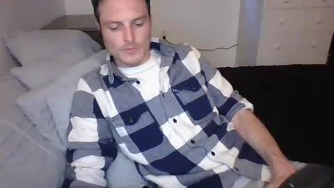 Snapshot of dee4dayz19 chatting on 10.26.25 Dee4dayz online show from 10.26.25